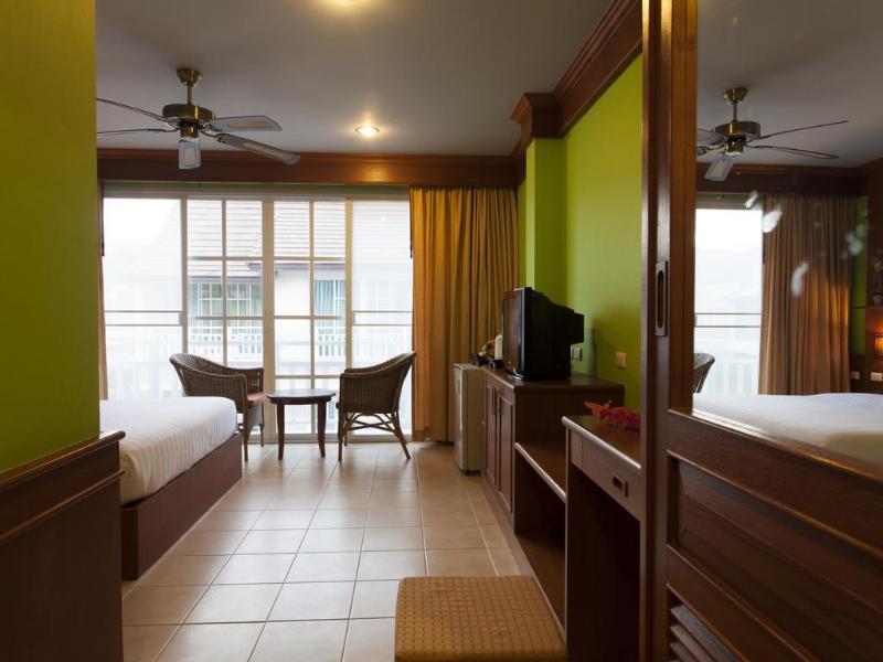 Chaba Kata Beach Hotel Exteriör bild